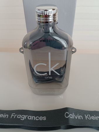 Calvin Klein Neu  Trinkflasche für Unterwegs unbenutzt