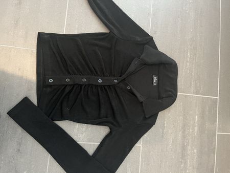 Schwarze Bluse mit Knöpfen, Grösse XS - Top Zustand!