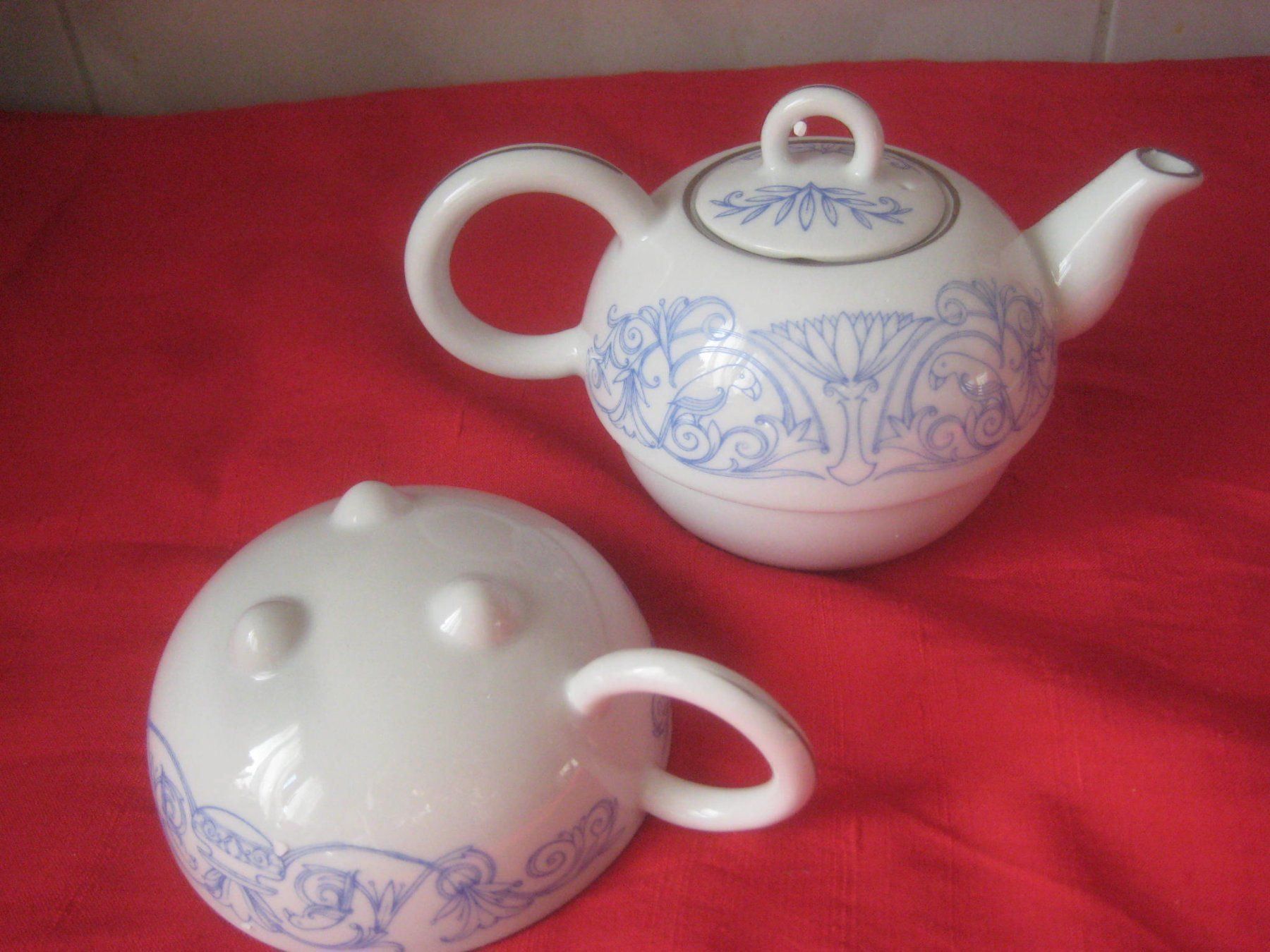 Set di piatti: PORZELLAN    TEE   SERVIS – Nuovo e nell'imballaggio originale da Uster venduto da flocke1 1