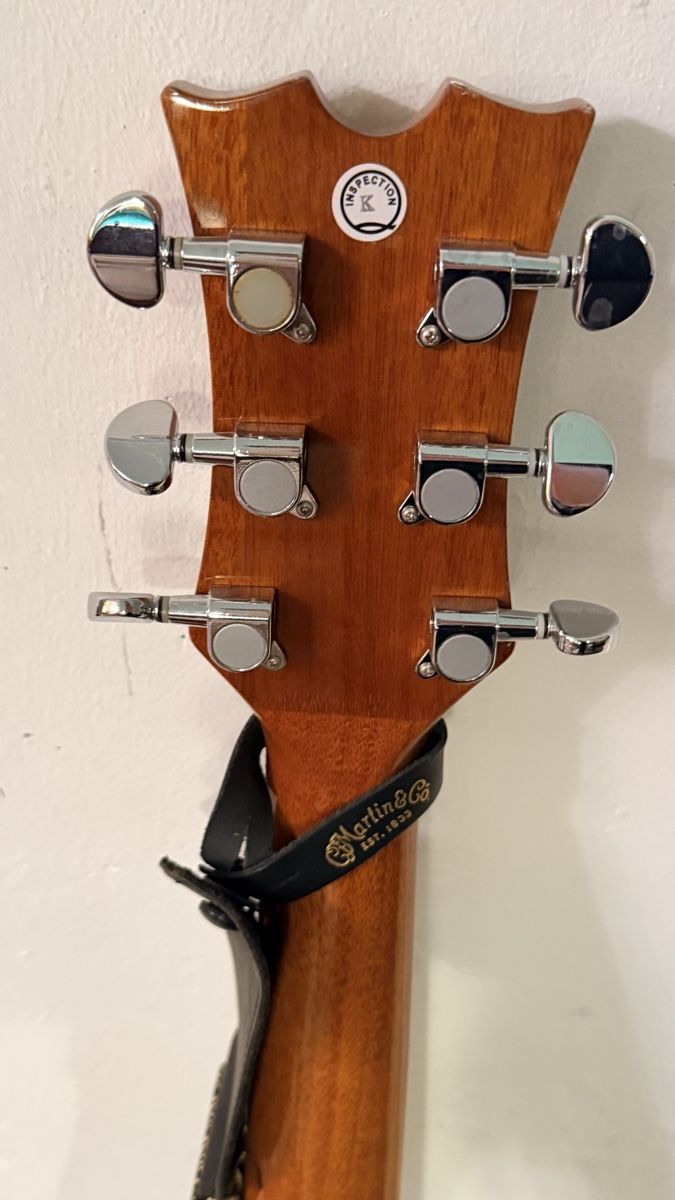 Strumenti musicali: Gitarre – Nuovo (secondo la descrizione) da Leutwil venduto da vik_m7dd 4