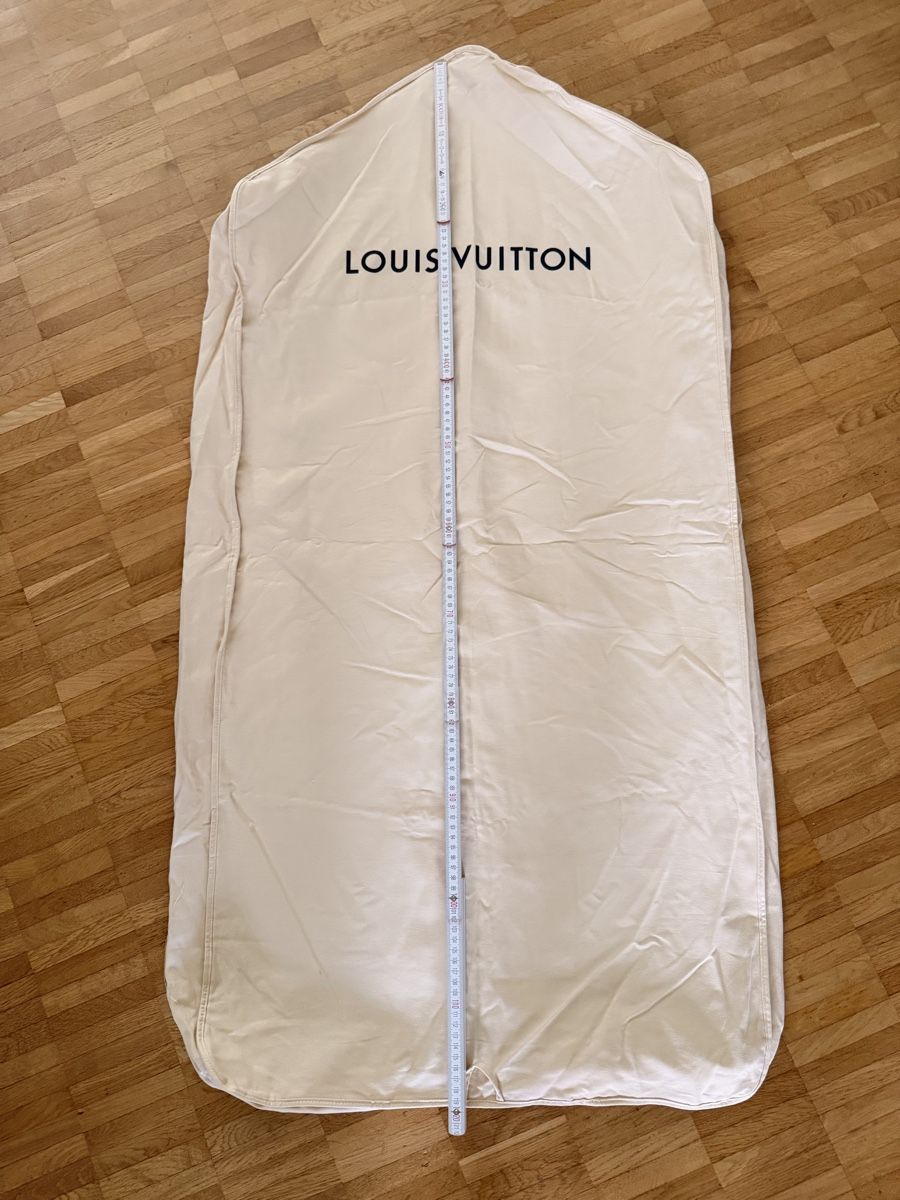 Louis Vuitton Borse: 3 DIOR @ 3 LOUIS VUITTON KLEIDERSÄCKE  – Nuovo (secondo la descrizione) da Dübendorf venduto da kerstinbrisbane 7