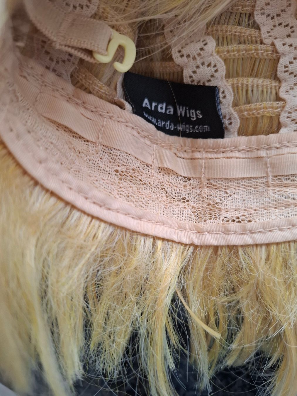 Parrucche: Perücke Cosplay Alibaba – Usato da Solothurn venduto da sweyla21 4