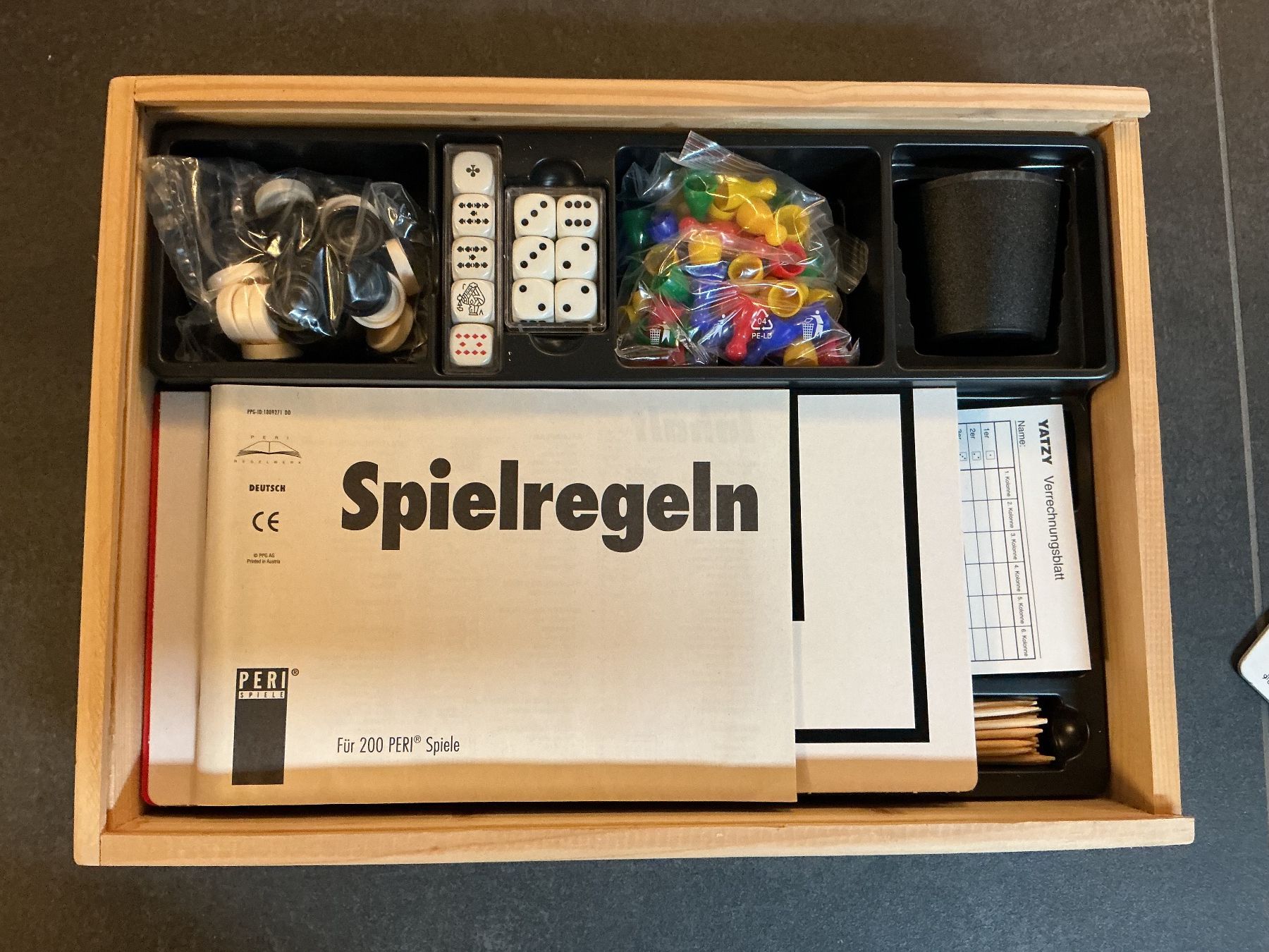 Giochi: Brettspiel / 200 Spiele – Nuovo (secondo la descrizione) da Horw venduto da adler65 3