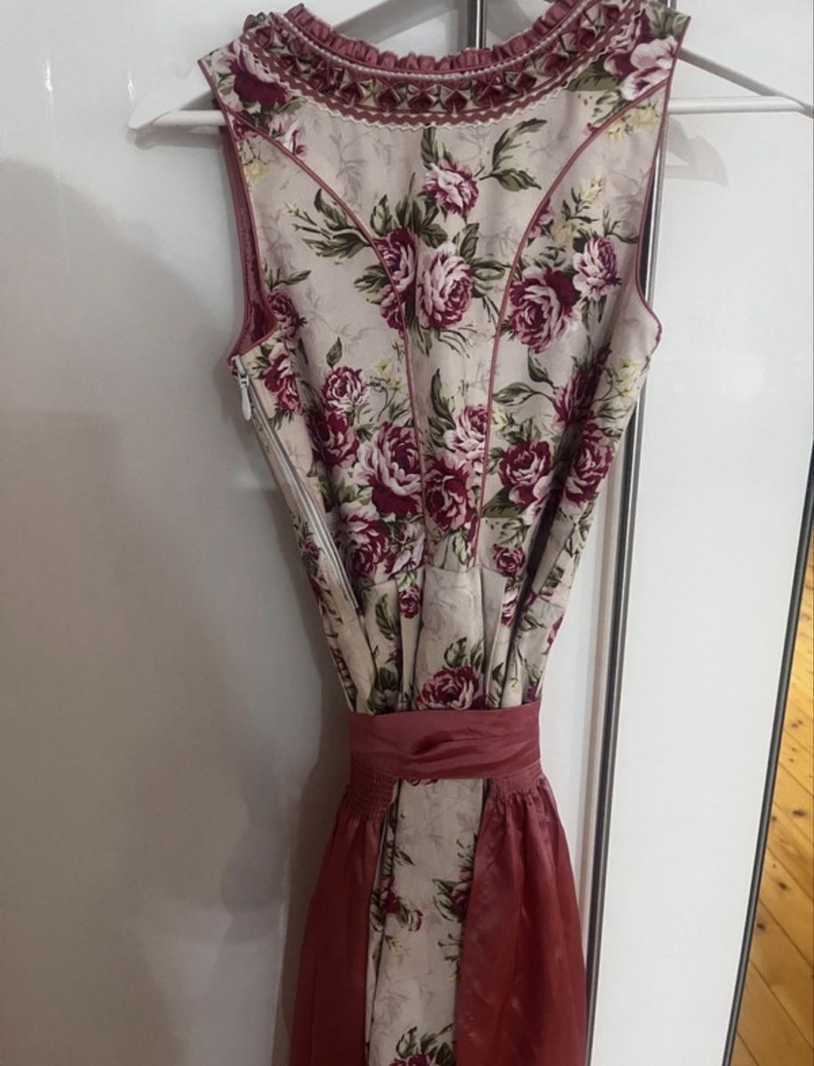Kostüme: Dirndl Marjo Grösse 32 mit Blumenmuster und Schürze – Neu (gemäss Beschreibung) aus Kloten von mor_m8mp 6