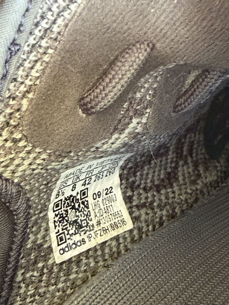 Adidas Scarpe da uomo: Yeezy Adidas Gr.42 – Usato da Schlieren venduto da gte_zmx9 2