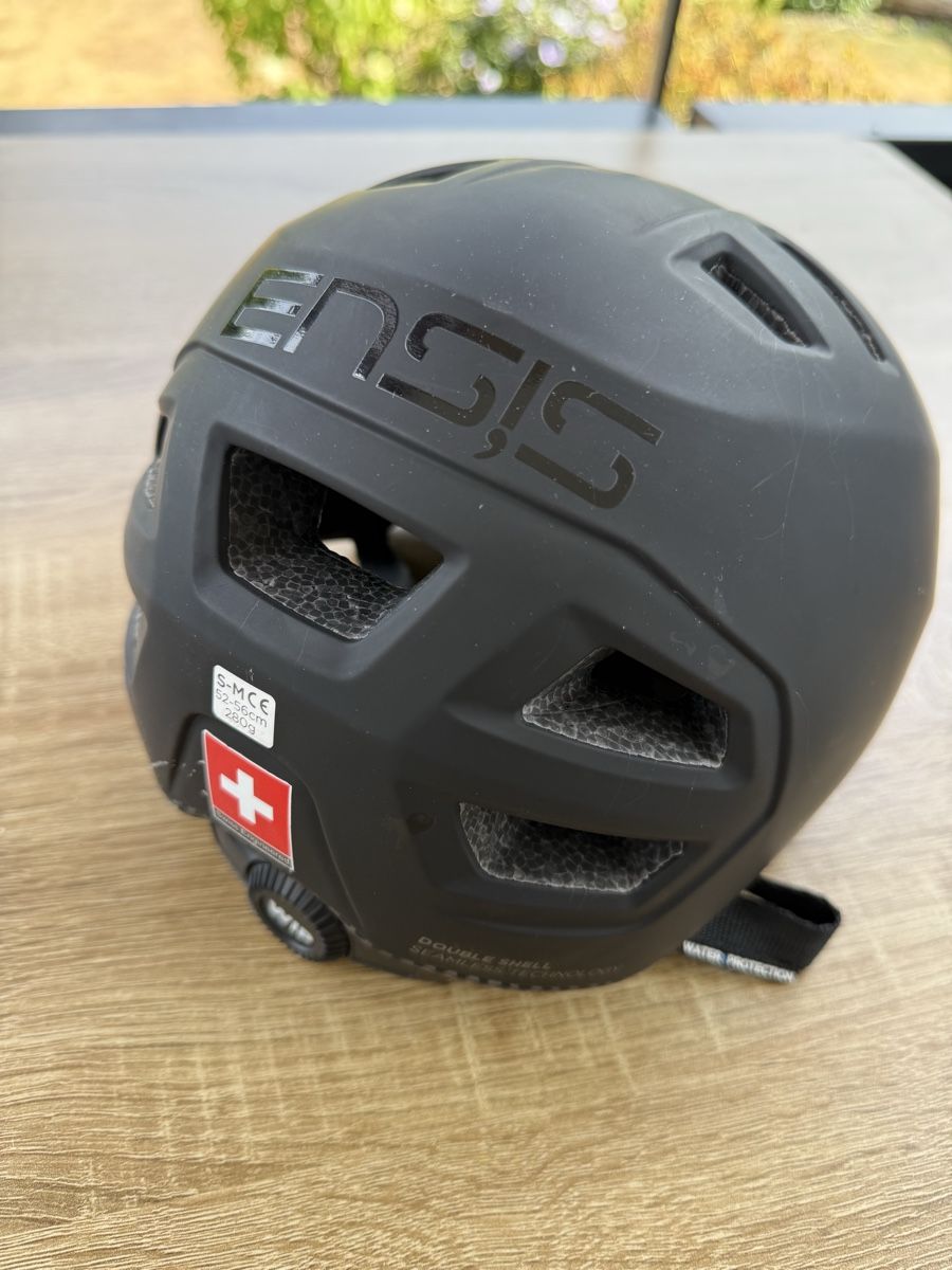 Kite: Ensis Double Shell Wassersporthelm – Gebraucht aus Täuffelen von Jat03 1