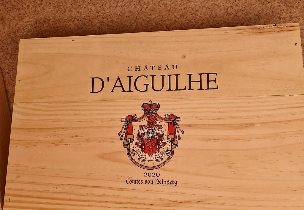 Vino: Château D'aiguilhe 2020 – Nuovo e nell'imballaggio originale da Matran venduto da kam_7k5k 1