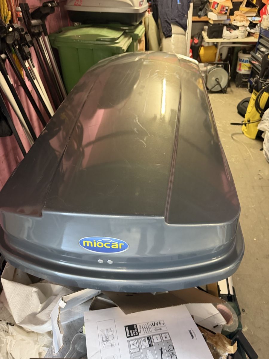 Coffres de toit: Dachbox mit dachträger  – D'occasion à Dietikon par ermfam9 7
