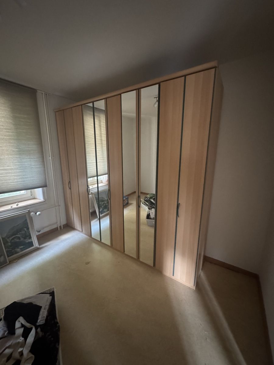 Armoires: Kleiderschrank – D'occasion à Wald ZH par abi_9v52