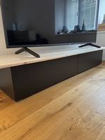 TV-Lowboard schwarz mit Stauraum & LED-Beleuchtung 