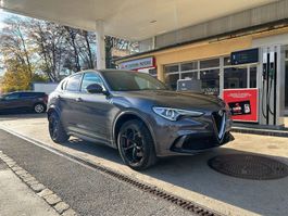 alfa Roméo stelvio quadrifoglio