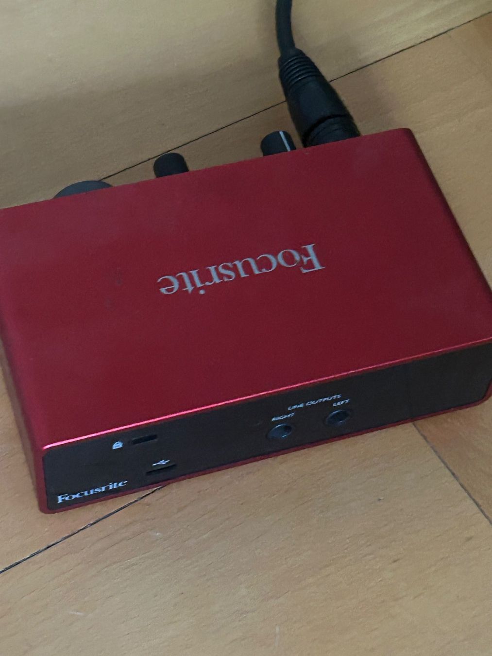 Focusrite Microfoni: Set Home Studio / Micro Audio-Technica AT2020 + Focusrite Sc – Usato da Le Locle venduto da Two_Time 3