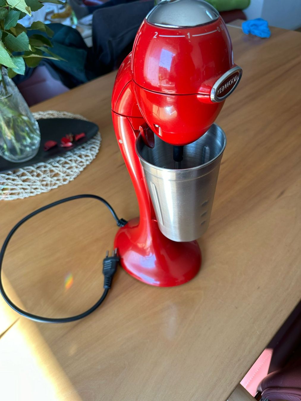Kenwood Elettrodomestici da cucina: Kenwood Spindle Drinks Maker Mixer – Usato da Burgdorf venduto da interstellar2 1
