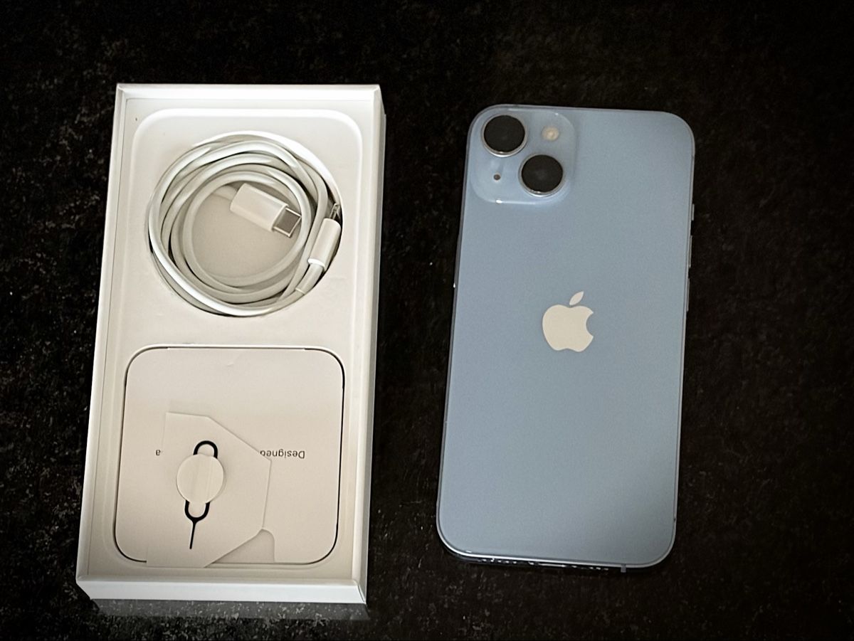Apple Portables: Apple iPhone 14 hellblau mit Originalverpackung – D'occasion à Davos-Wolfgang par Davosneal 3