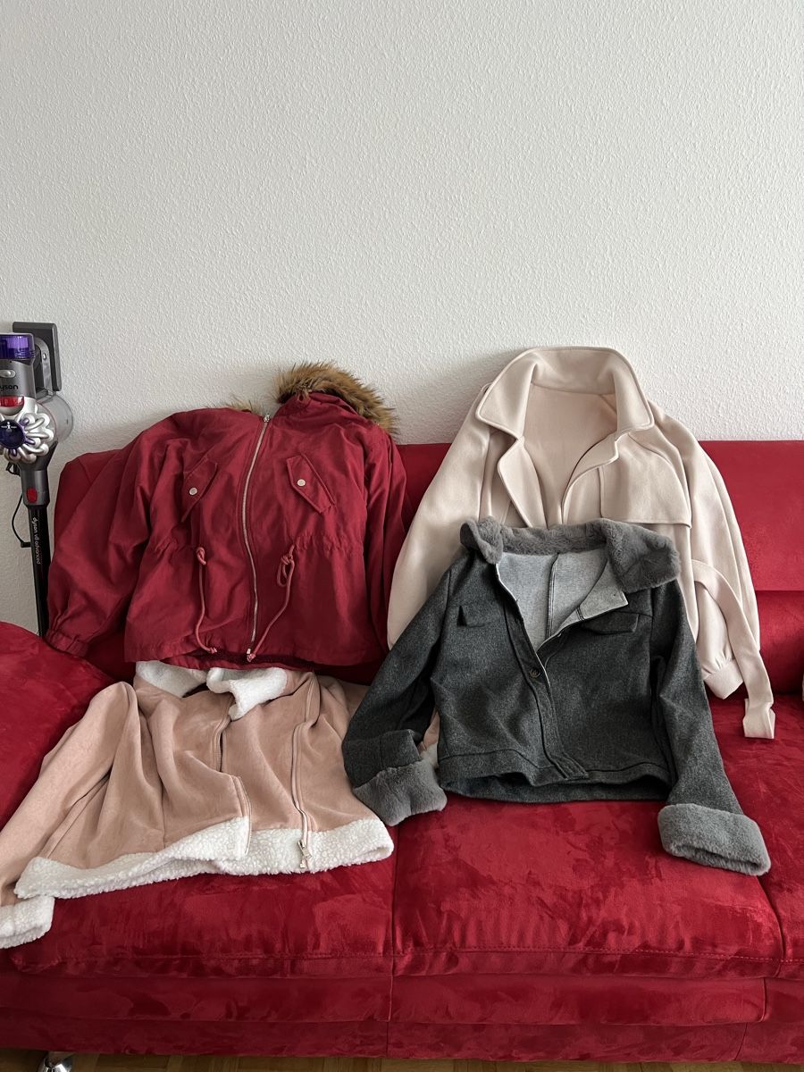 Lotti di vestiti: Jacken und Blazer Grösse 40/42 – Usato da Oberglatt ZH venduto da mascha11