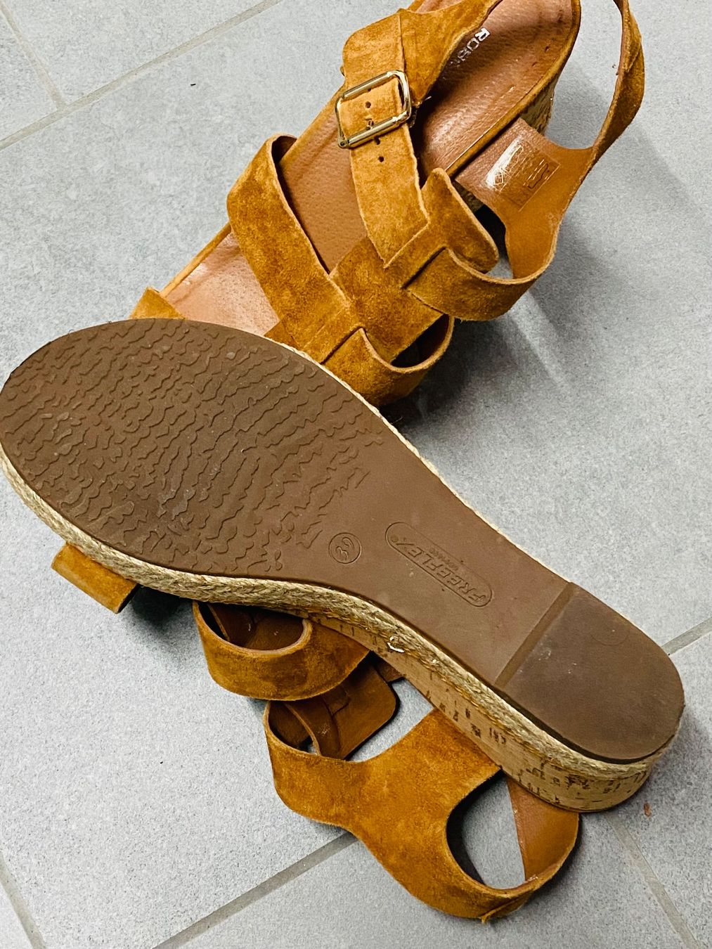 Scarpe da donna: Sandalette, Gr. 39, Kork, neu – Nuovo (secondo la descrizione) da Bözberg venduto da RosmarieOb 2
