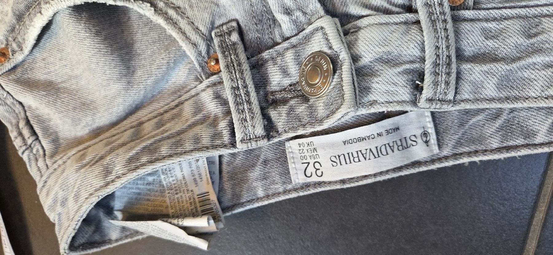 Stradivarius Jeans: Stradivarius Jeans D98 Gr.32 – D'occasion à Lyss par Urma5 2