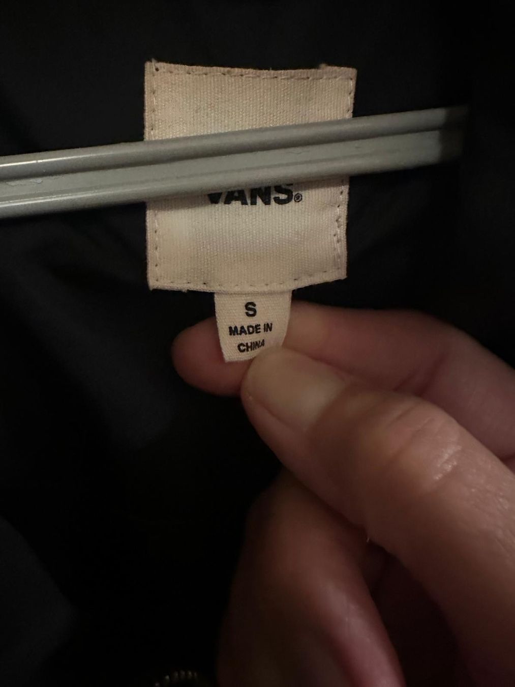 Vans Giacche: Vans Puffer Jacke schwarz Grösse S – Usato da Zürich venduto da Raffaello_CH 2