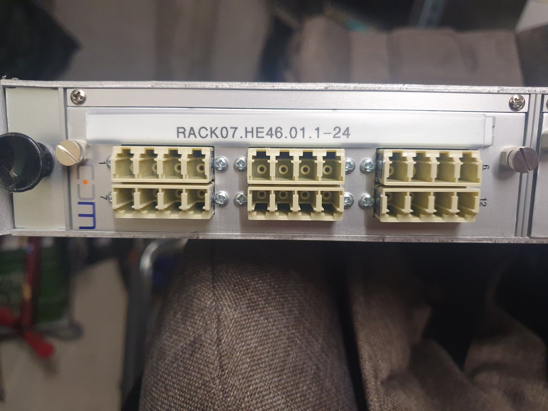 Racks & Ständer: LWL Patch-Panel 19" Patchpanel mit MTP Modul – Gebraucht aus Zürich von eymen20 1