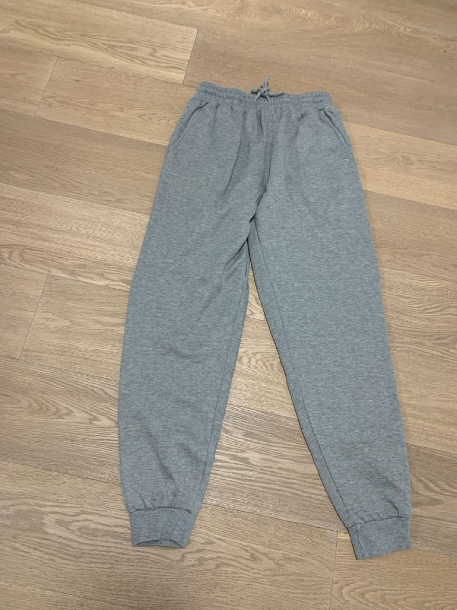 Pantaloni: Grey jogging pants M-L, never used – Nuovo (secondo la descrizione) da Immensee venduto da vgitter 4