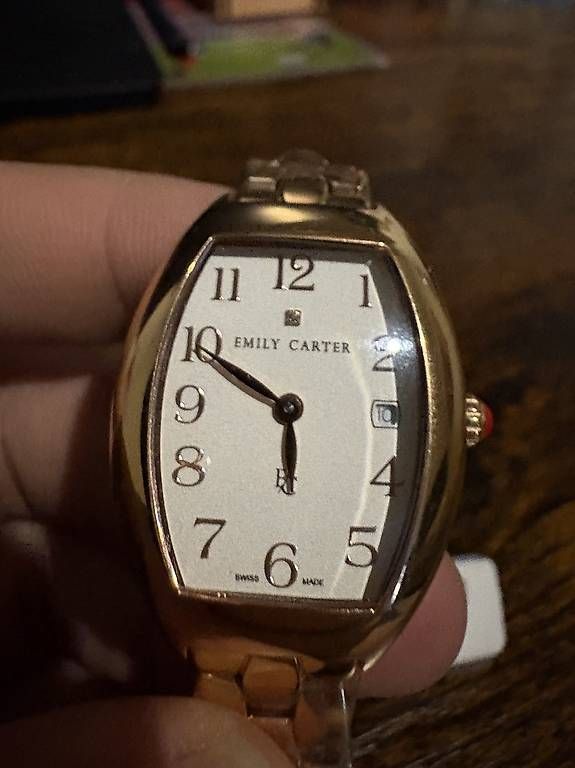 Orologi: Armbanduhr Damen – Nuovo e nell'imballaggio originale da Herzogenbuchsee venduto da Derso24 3