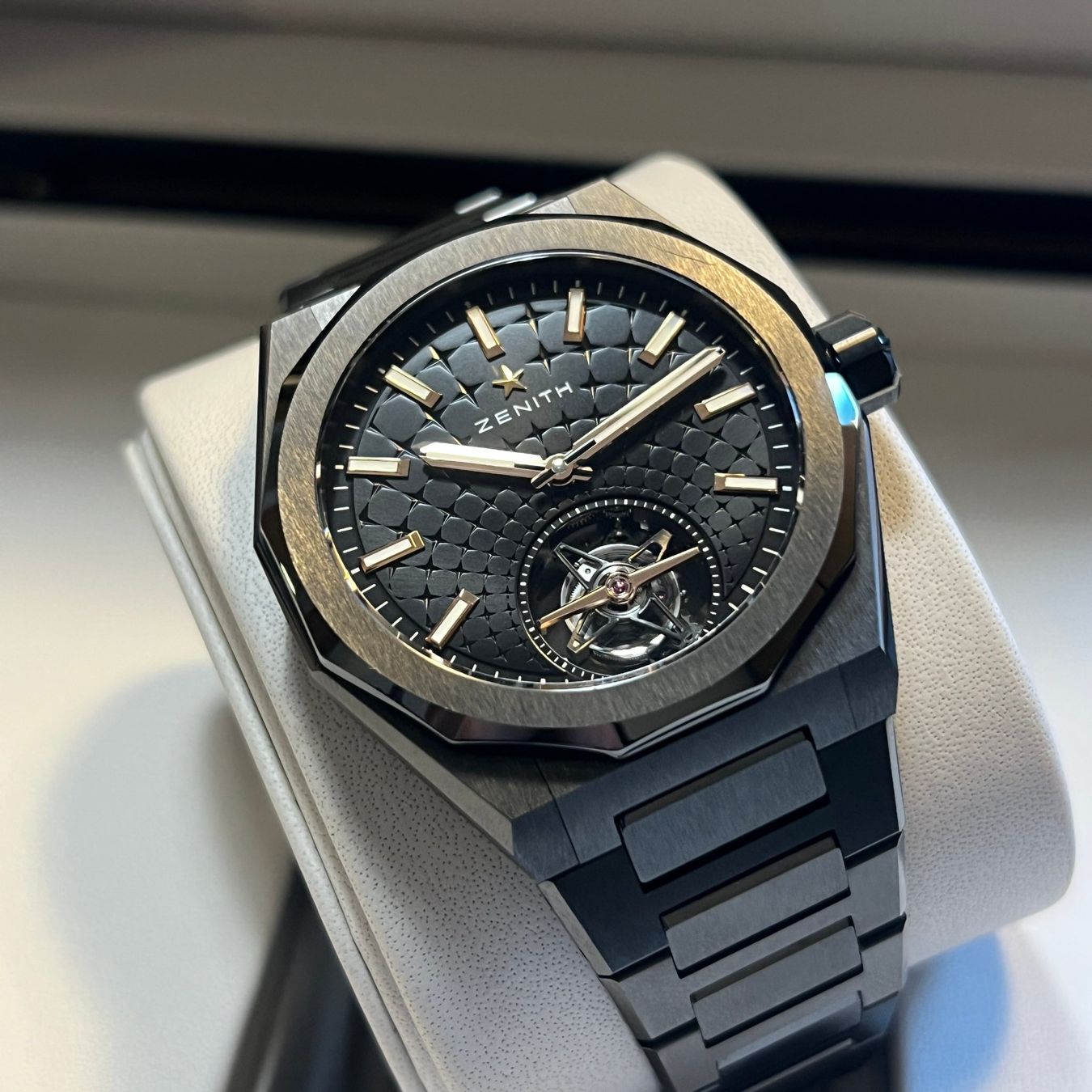 Zenith Orologi: Zenith Defy Skyline Ceramic Tourbillon – Usato da Carouge GE venduto da Watchaser 5