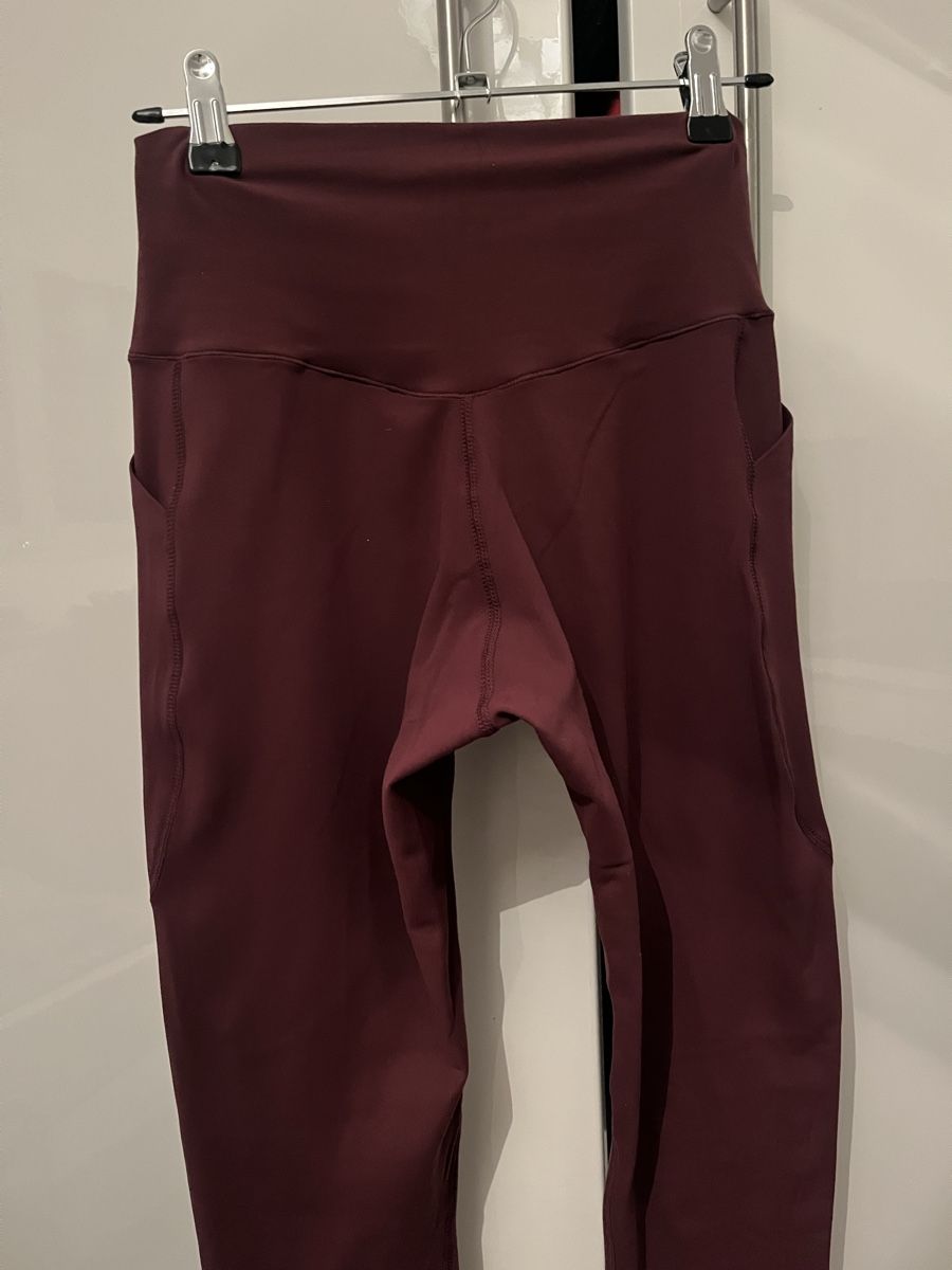 H&M Leggings: NEW : Ensemble de sport 2 pièces, taille S – Nuovo e nell'imballaggio originale da Aigle venduto da sow_m7gm 7