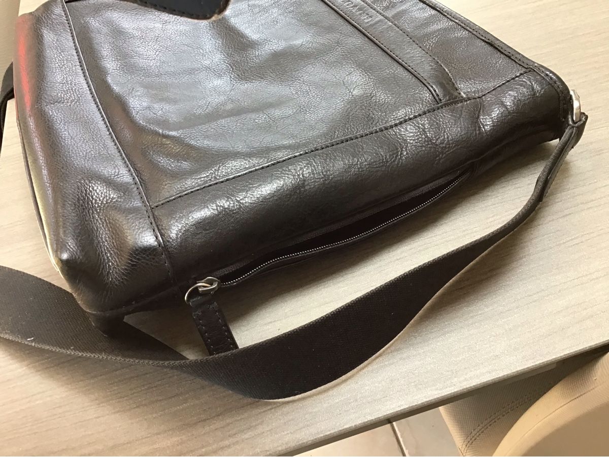 Taschen: Crossbody sac en cuir – Gebraucht aus Plan-les-Ouates von Cassero 4