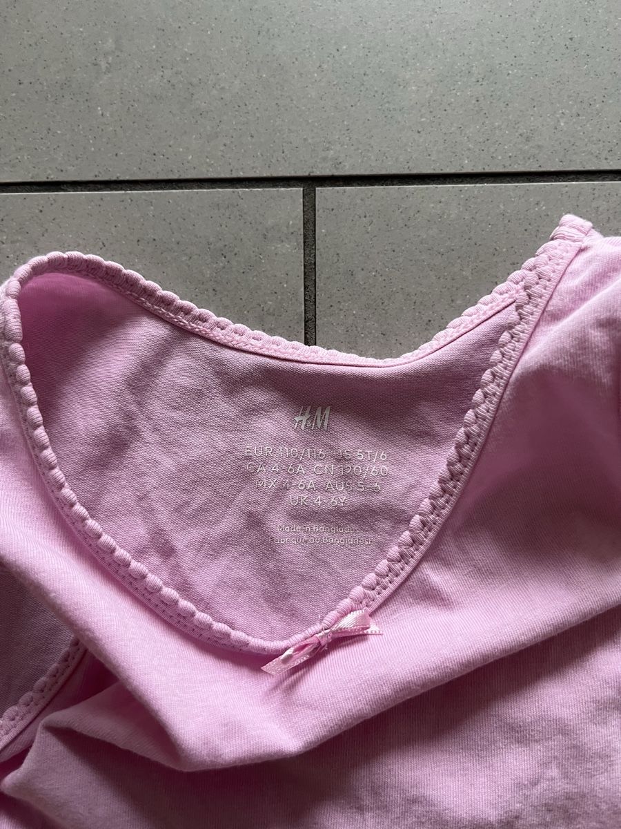 H&M Unterwäsche: Rosarotes Unterhemd, Gr. 110/116, H&M – Gebraucht aus Zürich von jmg_8005 1