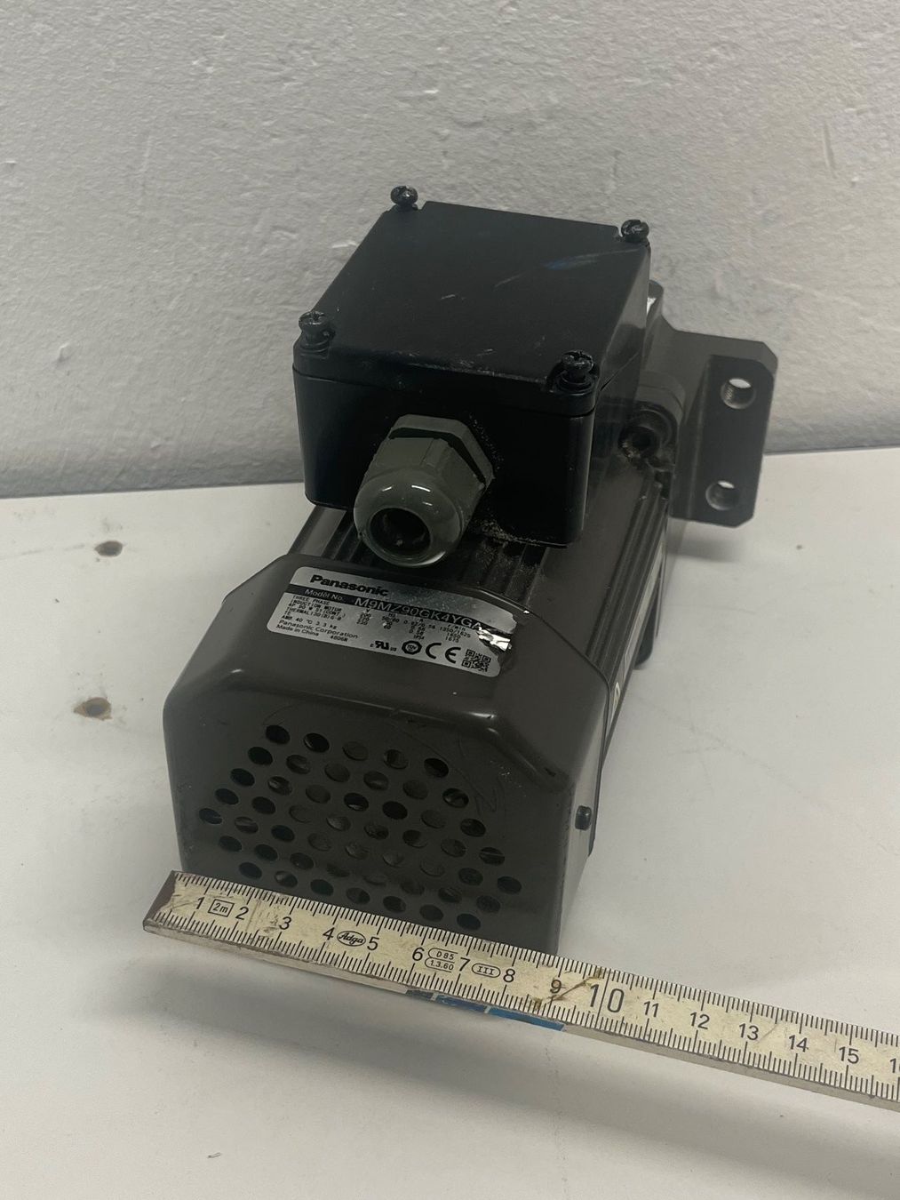 Panasonic  Motori: Panasonic Elektromotor mit Getriebe Nr. 2 – Usato da Niederdorf venduto da LeptonAG 5