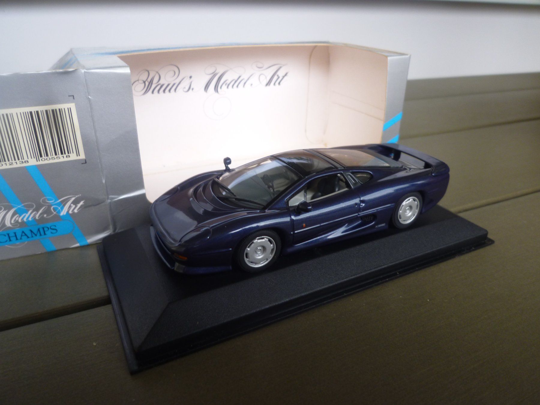 Jaguar Modellini d'auto: Jaguar XJ220 – Nuovo e nell'imballaggio originale da Flawil venduto da Imperiosud 6
