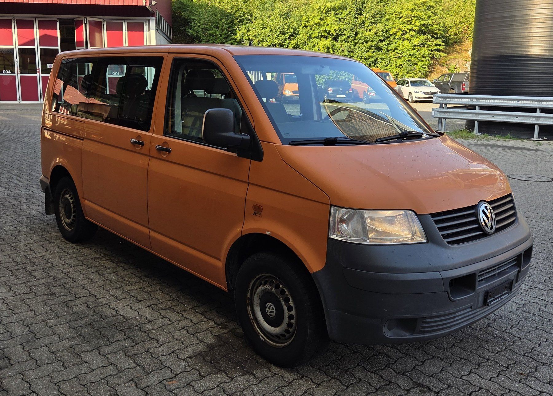 VW Veicoli commerciali: VW T5 Kombi TDI – Usato da Sissach venduto da ein_xz27 1