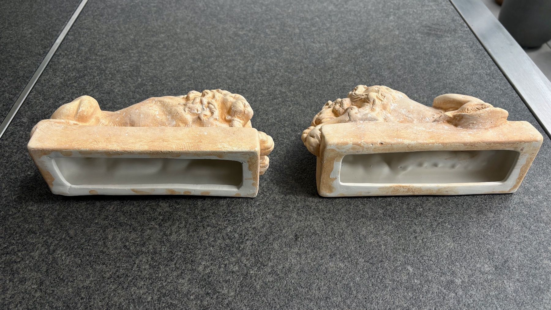 Sonstige Dekorationen & Accessoires: Zwei Buchstützen oder zur Deko Löwen aus Keramik – Neu (gemäss Beschreibung) aus Brione s. Minusio von ticinosell 5
