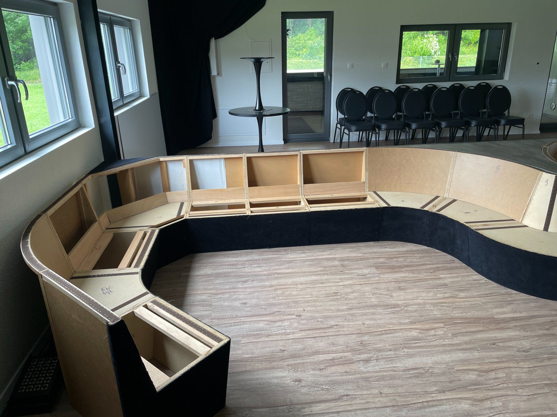 Divani: Bistro Lounge 22 Sitzplätze Modular – Usato da Fislisbach venduto da inf_lcr9 5