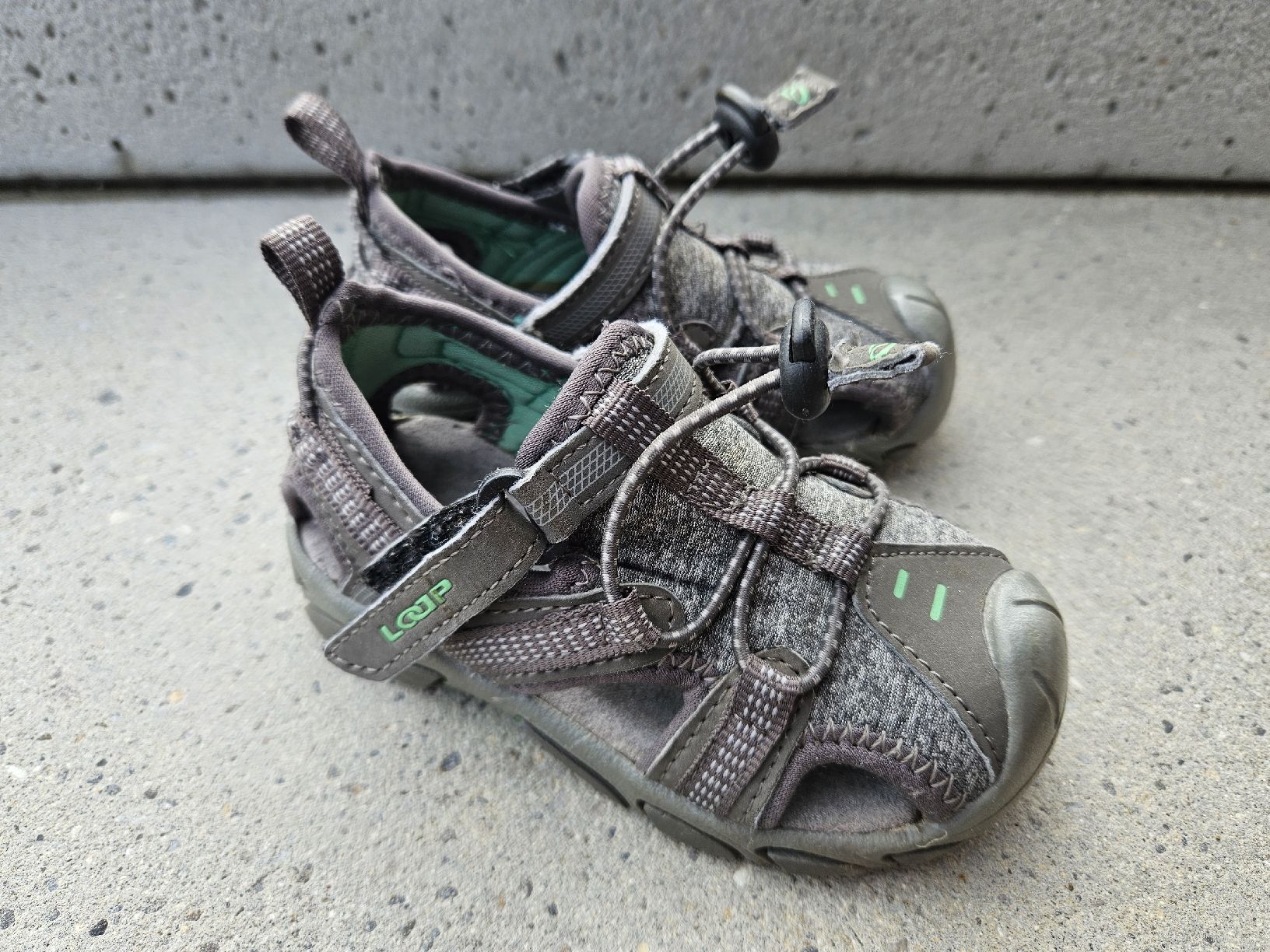 Schuhe für Jungen: Loap Sandalen Gr. 24 – Gebraucht aus Worb von jun_fj8w