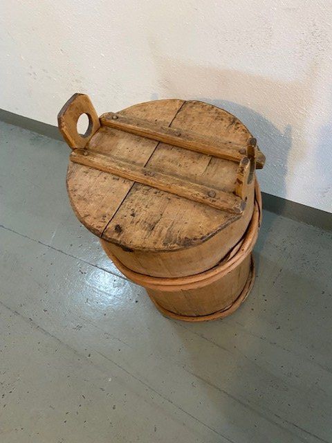 Articoli in legno: ANTIKES HOLZGEFÄSS – Usato da Chur venduto da silbermon 6