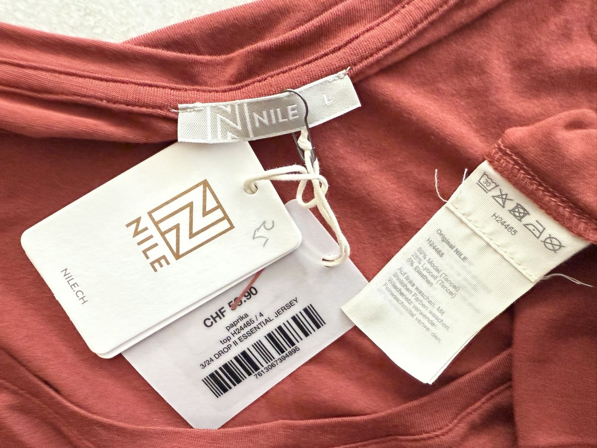 Nile Tops: Damen Top  von NILE, Gr. L. NEU. – Neu und originalverpackt aus Siselen BE von Melody-53 9