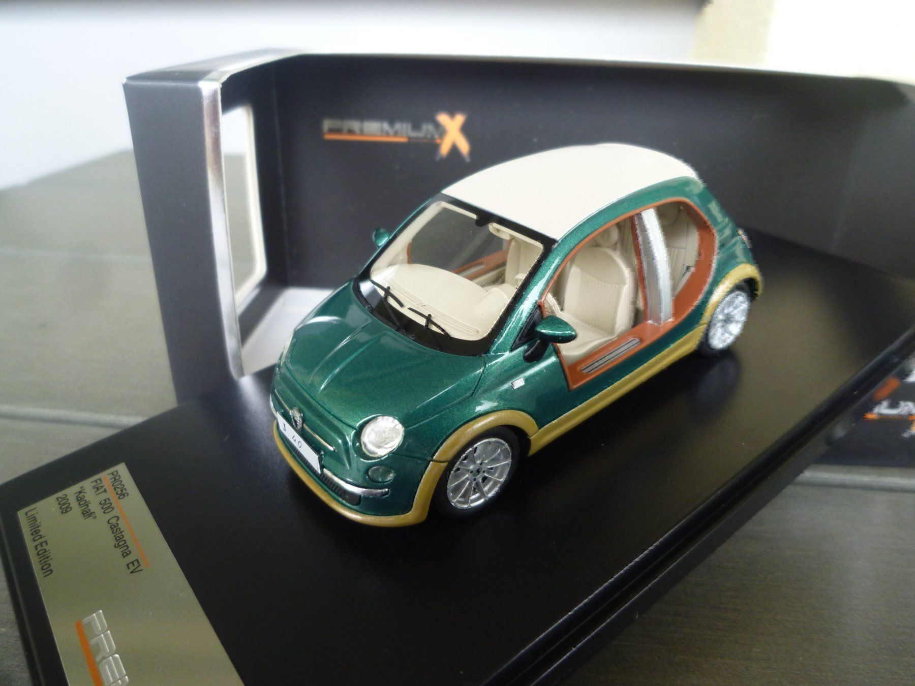 Fiat Modellini d'auto: Fiat 500 Castagna EV "Kadhafi" (2009) – Nuovo e nell'imballaggio originale da Flawil venduto da Imperiosud 1