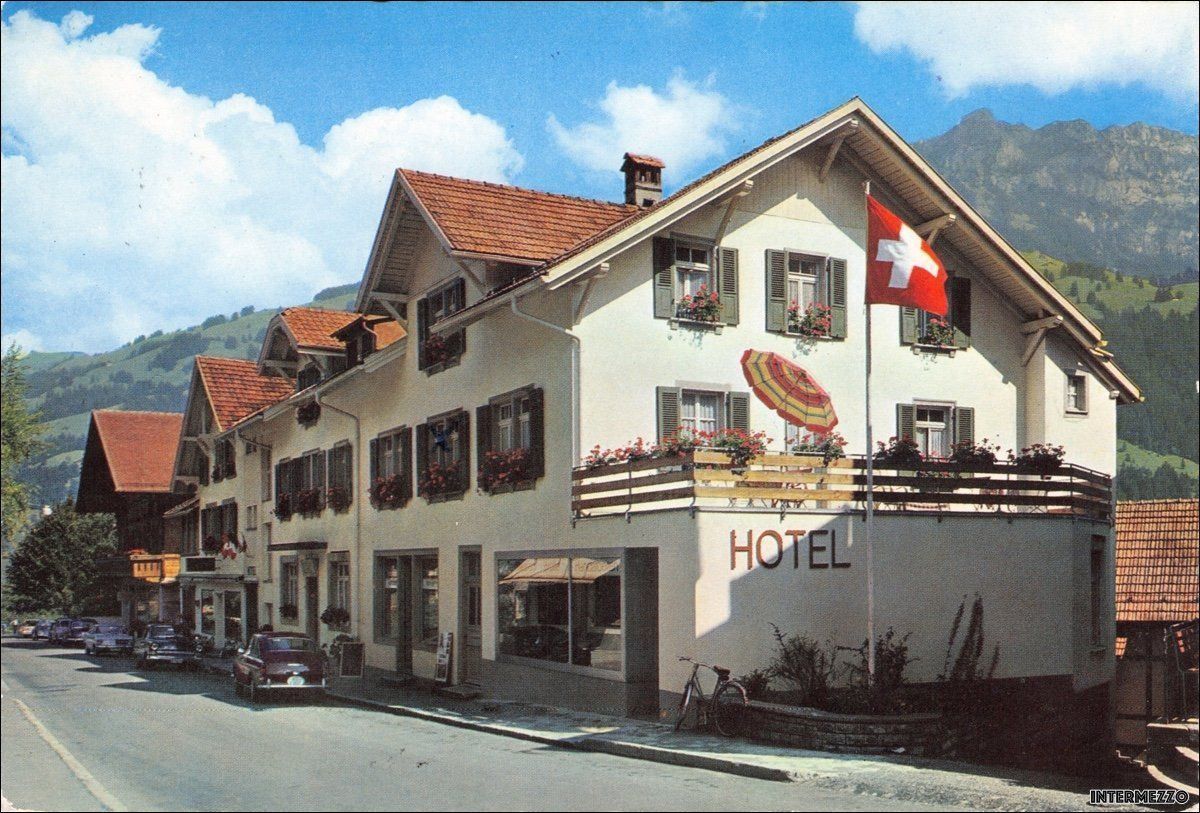 Cartoline postali: Frutigen // Hotel National Oldtimer 1977 – Usato da Basel venduto da intermezzo12
