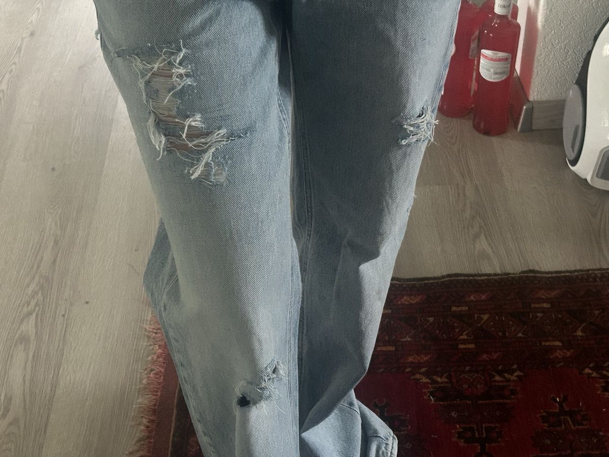 Stradivarius Jeans: Y2k Edited Stradivarius Jeans 2000s – Usato da Mauren venduto da mar8612 3