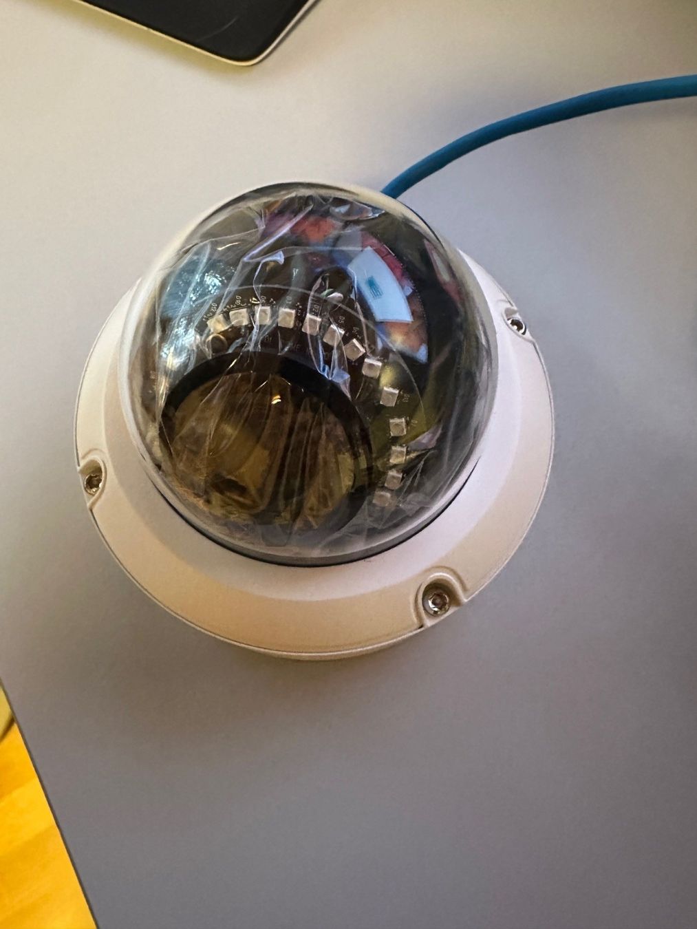 Dlink Webcams: D-Link Netzwerkkamera DCS-6517 – Neu und originalverpackt aus Villigen von Hwink