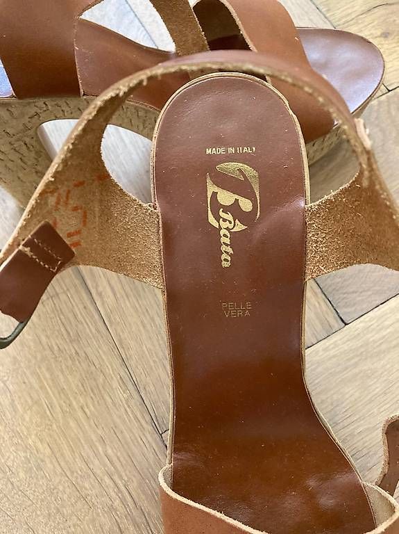 Scarpe da donna: Sandales cuir Bata pointure 41 – Usato da Renens VD venduto da chrstn 1