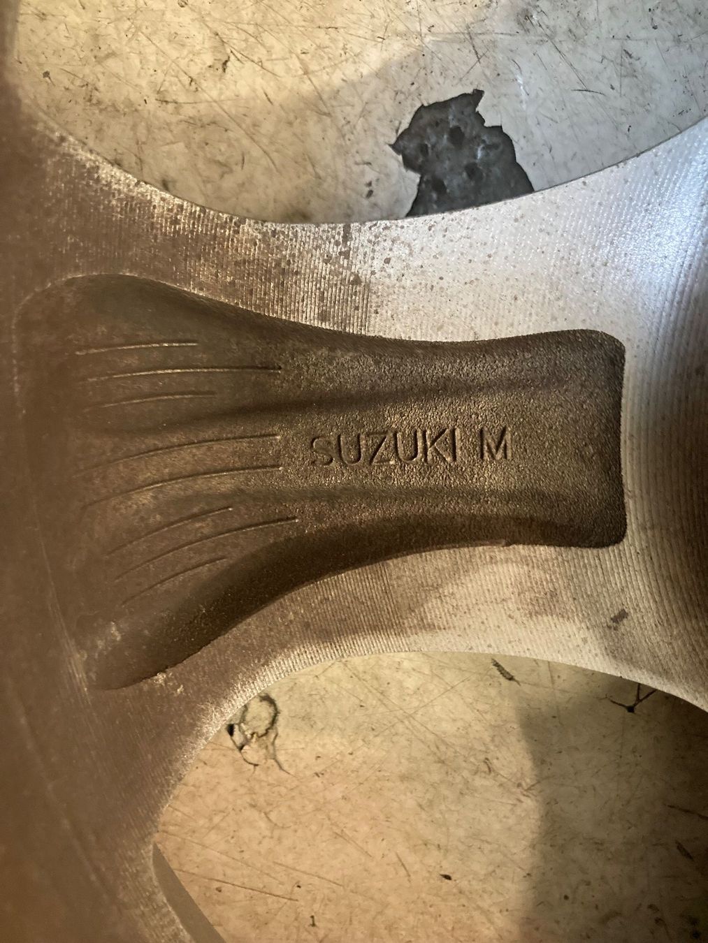 Suzuki Pneus & Roues: Suzuki Swift Sommerräder – D'occasion à Zullwil par Jeep-Toledo 6