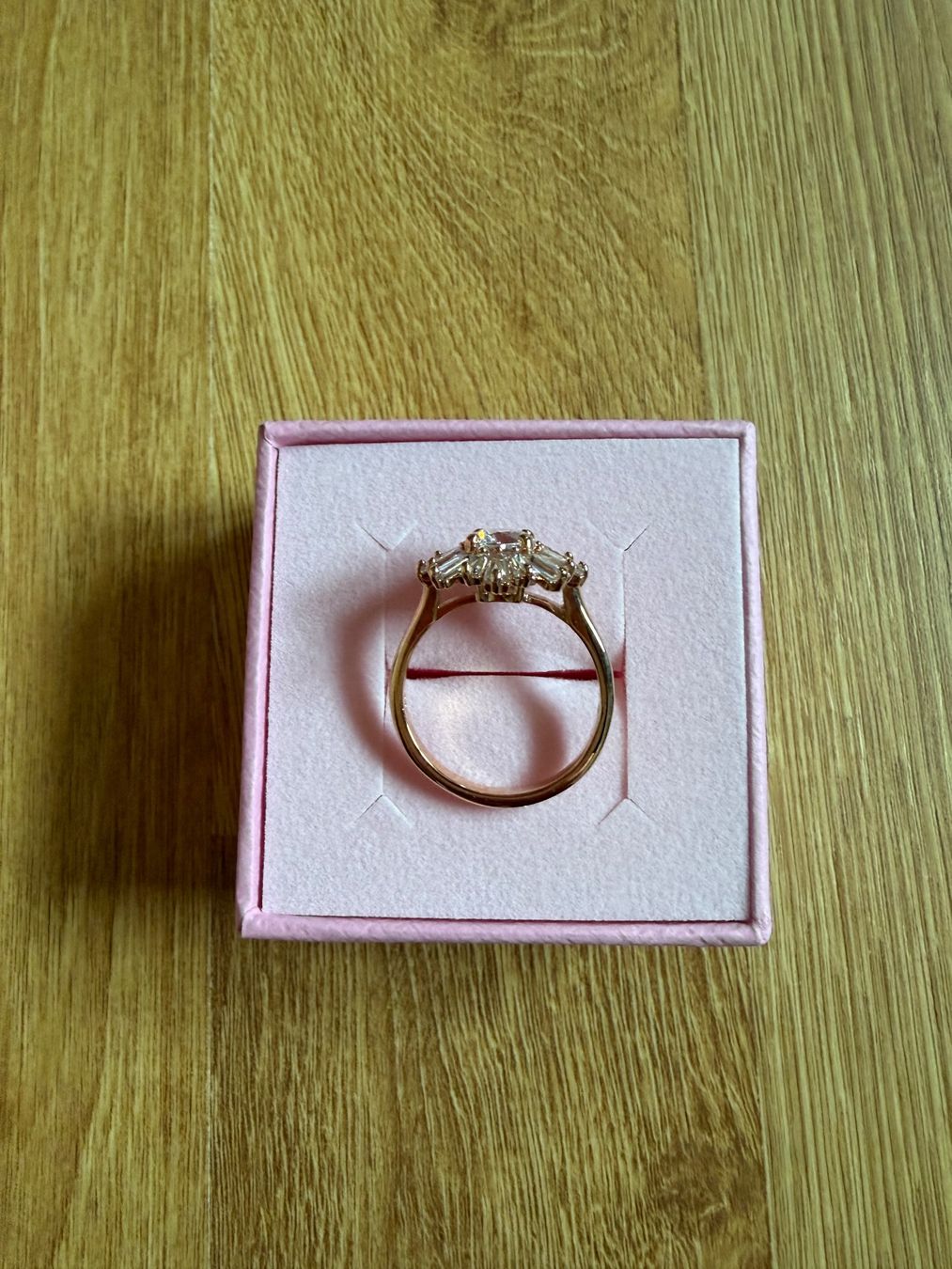 Swarovski Anelli: Swarovski Sunshine Ring Roségold NEU – Nuovo e nell'imballaggio originale da Wald AR venduto da xen_6yqn 2