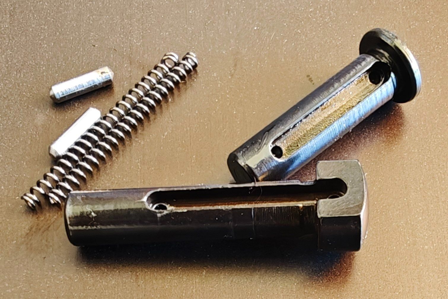 Alle Werkzeuge: AR-15 Lower Receiver Take Down Pin Set - Komplett! Top! – Gebraucht aus Rüti ZH von Sarah0406 2