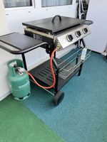 Gasgrill 3 Brenner mit Plancha und Gasflasche guter Zustand