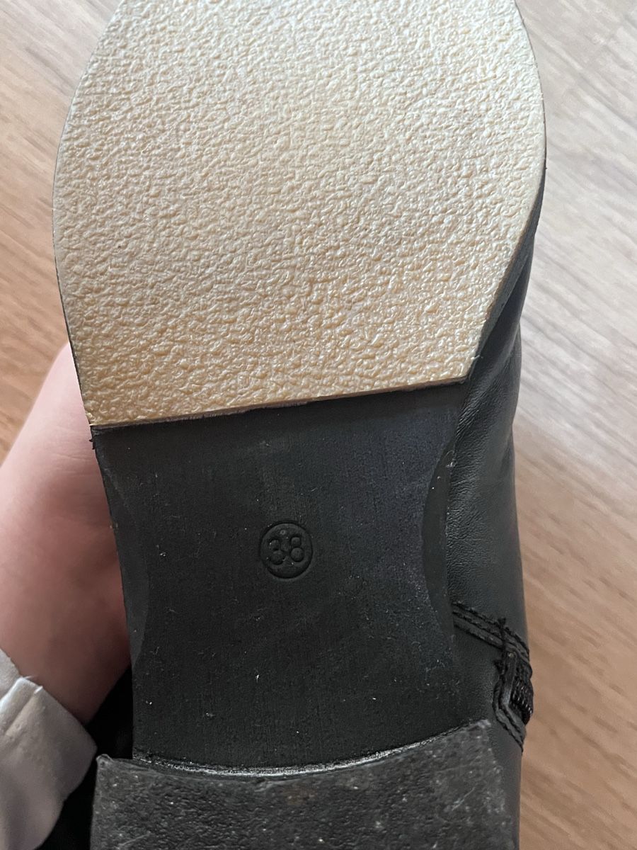 Damenschuhe: Bottes noires – Neu (gemäss Beschreibung) aus Siviriez von fefe345 1