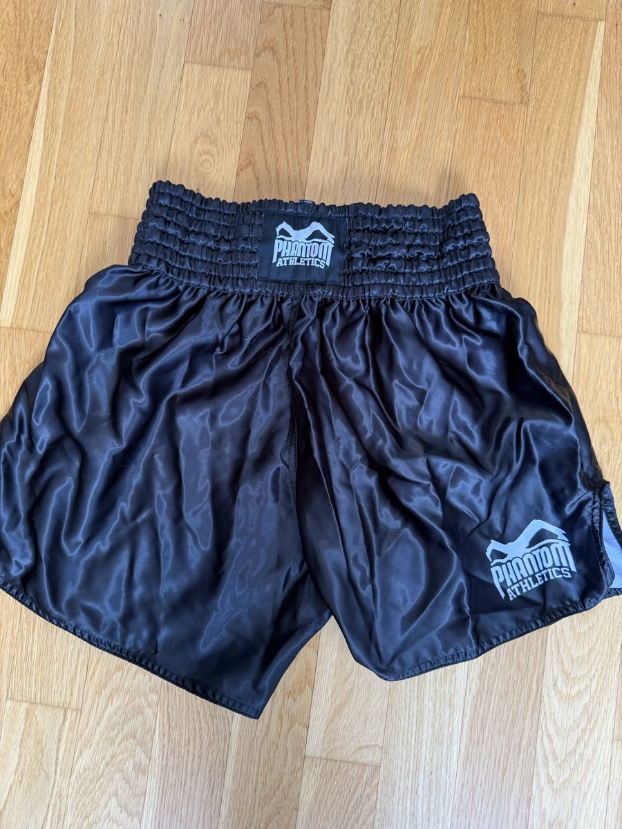 Hosen: Phantom Athletics Muay Thai Shorts, Gr. XL – Neu (gemäss Beschreibung) aus Lyss von Schuschuu. 1