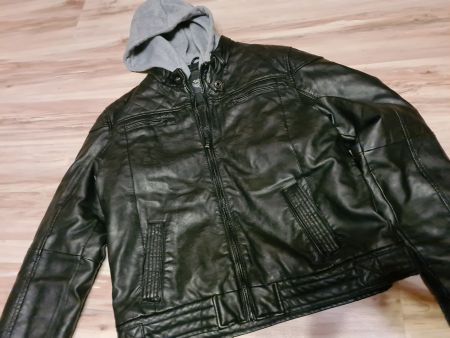 warme  Jacke mit Kapuzze gr, 170