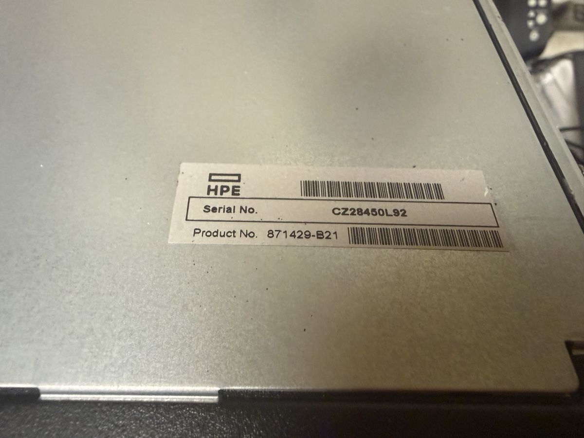 Hewlett Packard Serveurs: HPE G9 Server 871429-B21 gebraucht – D'occasion à Zürich par Zvijerka 1